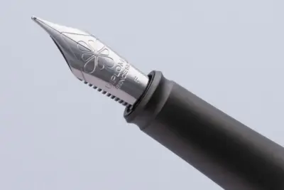 Aero matt black steel nib