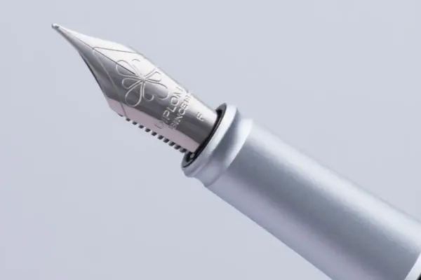 Federhalter Aero silver matt Stahl