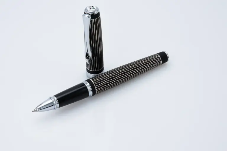 Excellence A+ Wave lapis guilloche rollerball