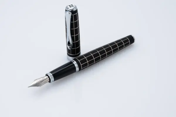 Füllhalter Excellence A+ Raute guillochiert lapis