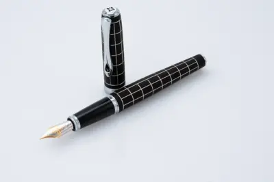 Excellence A+ Rhomb guilloche lapis 14 ct fountain pen