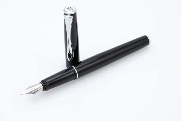Esteem chrome lacquer fountain pen