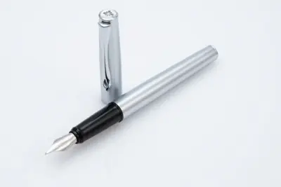 Esteem matte fountain pen