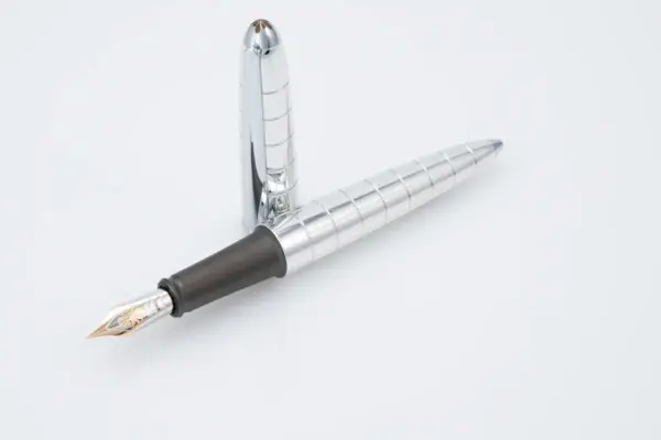 Aero Rhomb 14 ct fountain pen