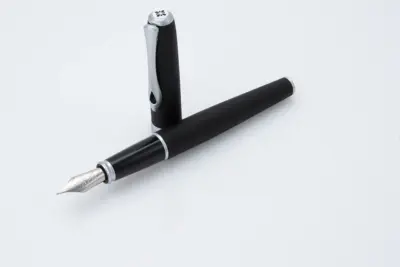 Excellence A2 lapis chrome fountain pen