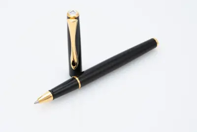 Gold lacquered Roller Traveller