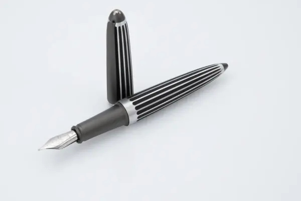 Aero Stripe fountain pen