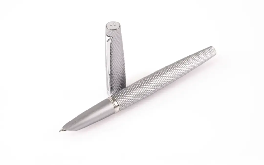 Viper Füllfederhalter guillochiert